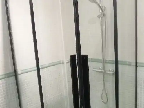 Pis en venda a Villafranca del Castillo Bany de Pis en venda en Villanueva de la Cañada amb Aire condicionat i Piscina