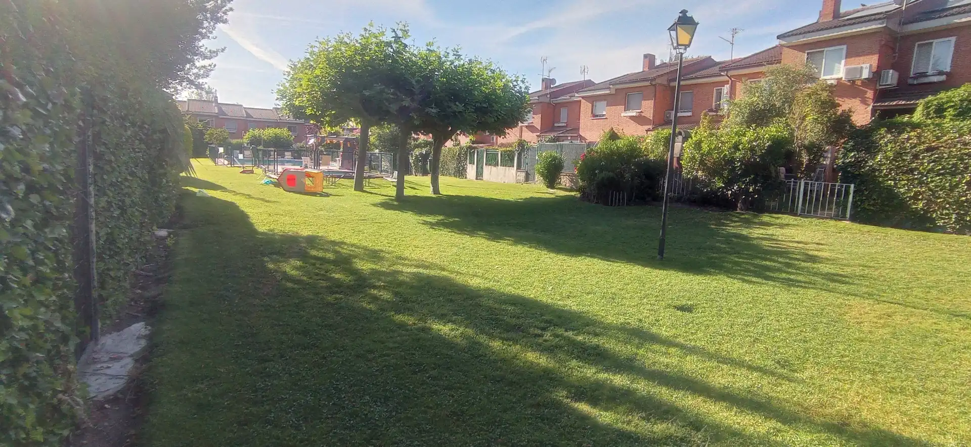 Pis en venda a Villafranca del Castillo Jardí de Pis en venda en Villanueva de la Cañada amb Aire condicionat i Piscina
