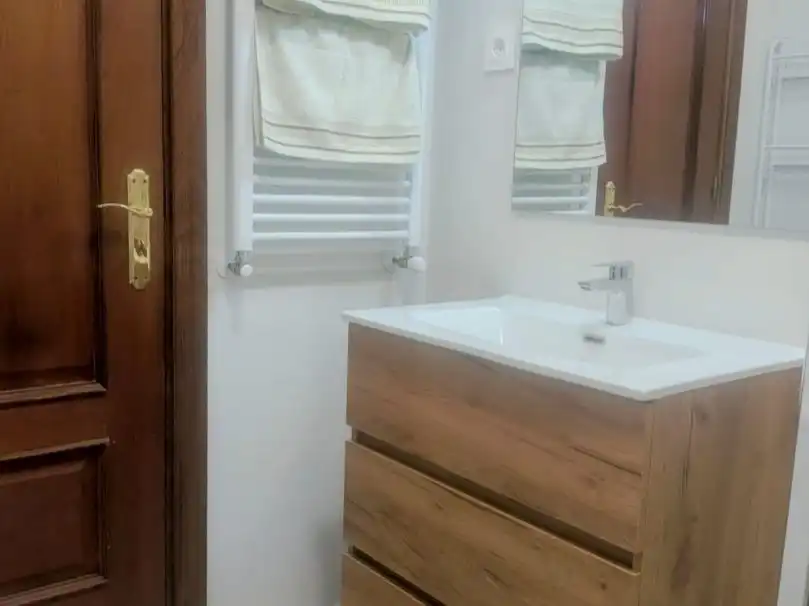 Planta baja de alquiler en Calle de La Solana de Opañel, 24, Opañel Baño de Planta baja de alquiler en Madrid con Calefacción, Parquet y Amueblado