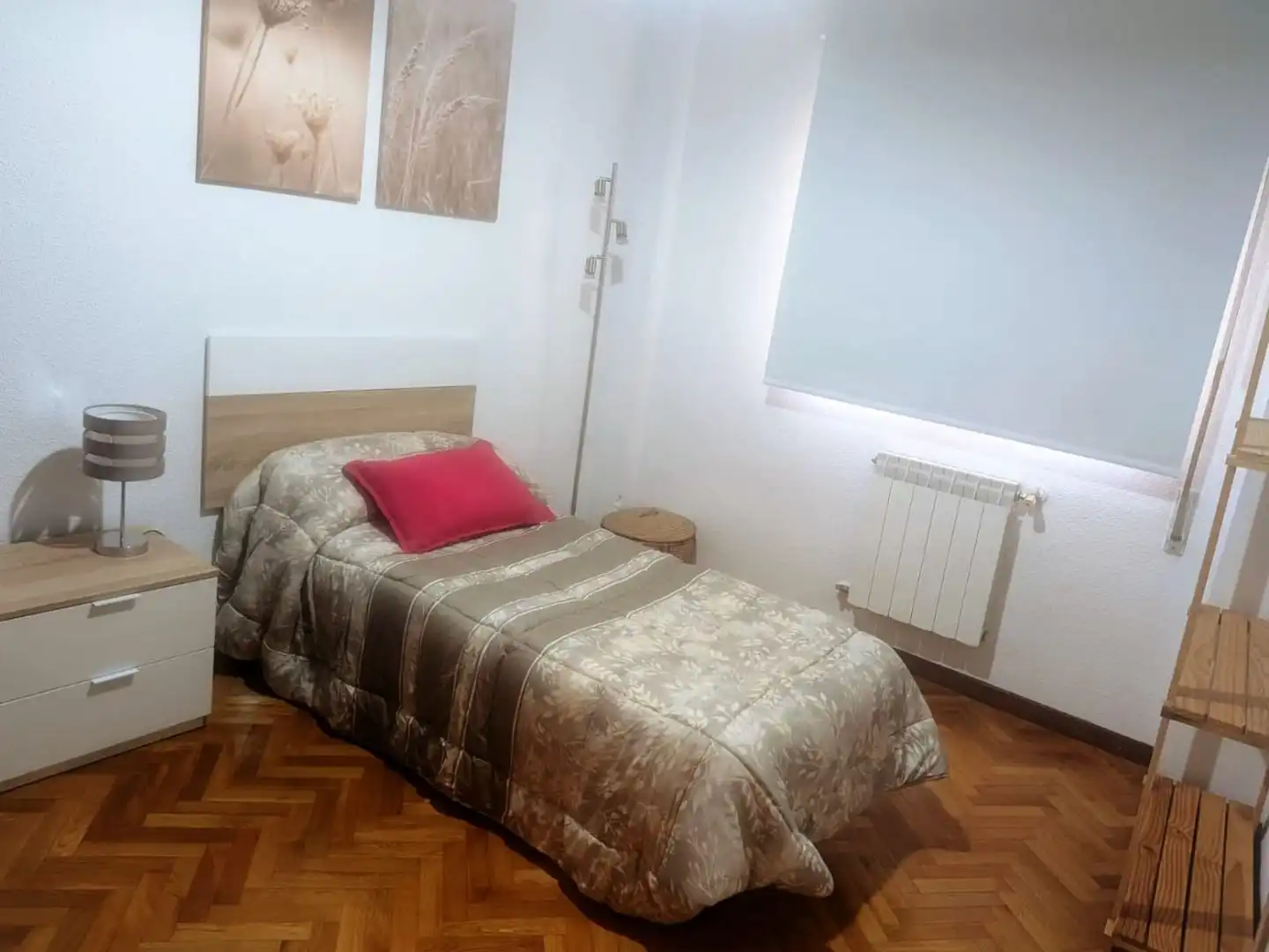 Planta baja de alquiler en Calle de La Solana de Opañel, 24, Opañel Habitación de Planta baja de alquiler en Madrid con Calefacción, Parquet y Amueblado