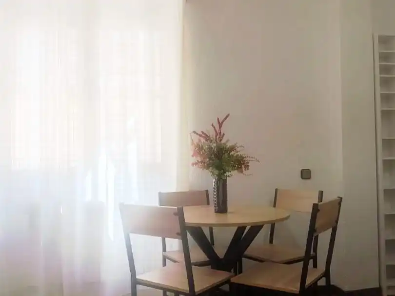 Planta baja de alquiler en Calle de La Solana de Opañel, 24, Opañel Comedor de Planta baja de alquiler en Madrid con Calefacción, Parquet y Amueblado