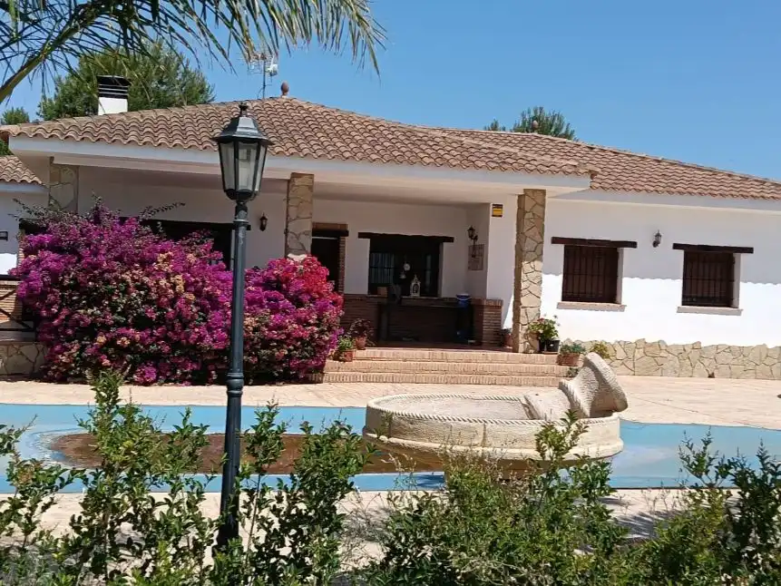 Casa o chalet en venta en Partida Sol del Camp, 105, Agost Vista exterior de Casa o chalet en venta en Agost con Aire acondicionado y Piscina