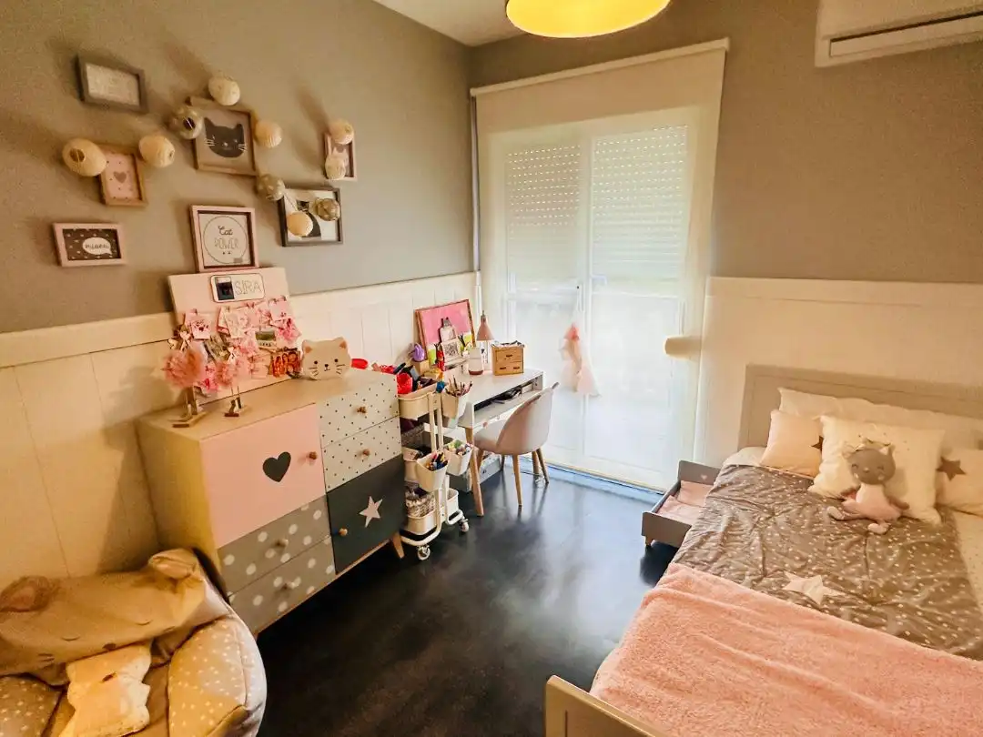 Casa adosada en venta en Carrer Mestre Serrano, 48, Benimuslem Habitación de Casa adosada en venta en Benimuslem con Aire acondicionado, Parquet y Terraza