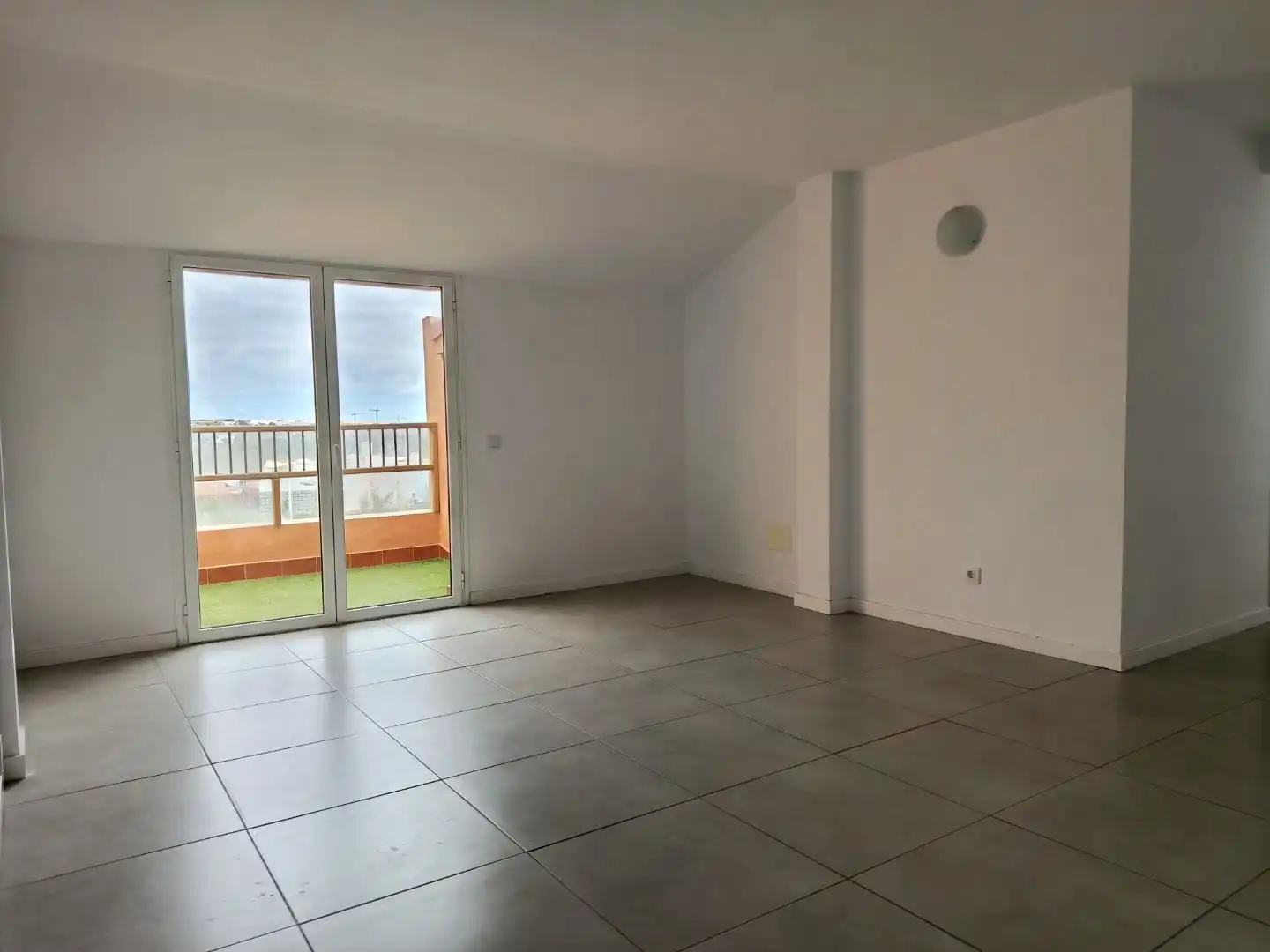 Wohnung zur Miete in Calle Julián Gayarre, 4, La Pardilla - San Antonio Wohnung zur Miete in Calle Julián Gayarre, 4, La Pardilla - San Antonio