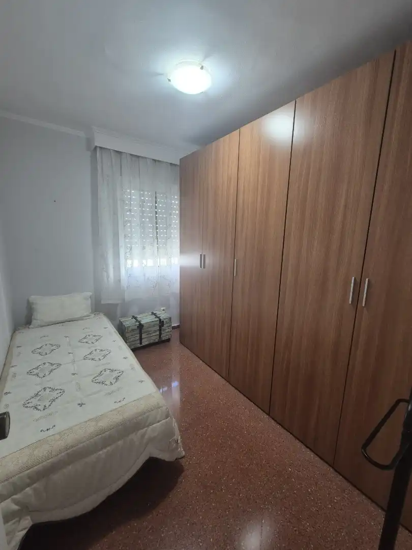 Flat for sale in Urbanizacion Mariana Pineda, 3, Algeciras Bedroom of Flat for sale in Algeciras with Air Conditioner and Balcony