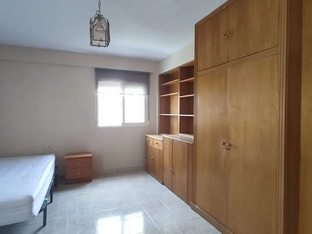 Flat for rent in Calle Demetrio Spínola, 12, Rosaleda - Juventud Bedroom of Flat for rent in Granada with Air Conditioner, Terrace and Furnished