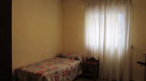 Foto 4 de Piso de alquiler en Calle Demetrio Spínola, 12, Rosaleda - Juventud, Granada Capital