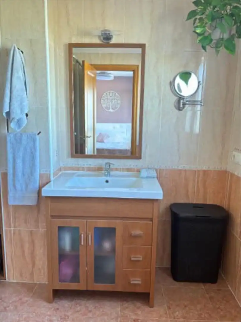 Casa adosada en venta en Encinillas Baño de Casa adosada en venta en Encinillas con Calefacción, Terraza y Trastero