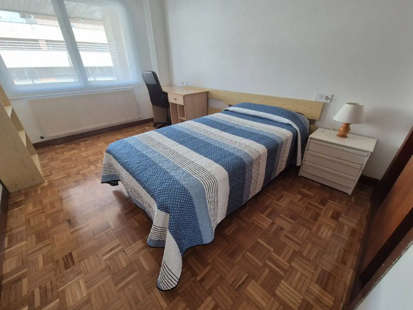 Piso de alquiler en Mendebaldea - Ermitagaña Piso de alquiler en Mendebaldea - Ermitagaña