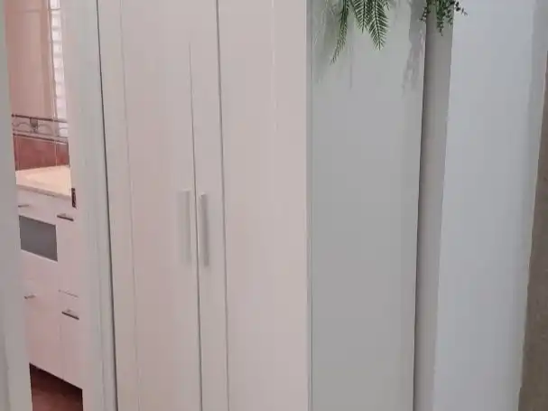 Dormitori de Apartament de lloguer en Gijón  amb Calefacció, Parquet i Moblat