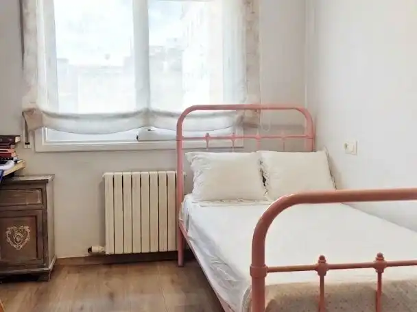 Habitación de Piso en venta en Sabadell con Aire acondicionado, Terraza y Balcón