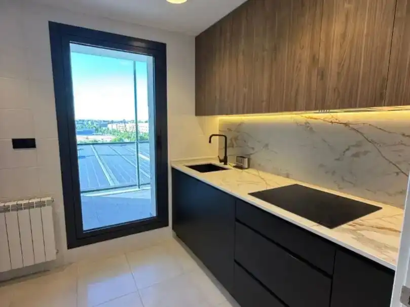 Flat for rent in Calle de la Trashumancia, 30, Nuevo Cáceres Kitchen of Flat for rent in Cáceres with Air Conditioner, Heating and Terrace