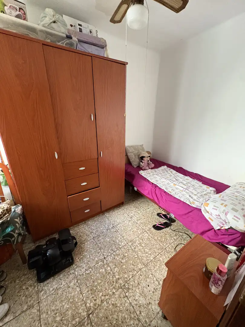 Pis en venda a Calle San Quintín, 20, Barrio Alto Dormitori de Pis en venda en San Juan de Aznalfarache amb Aire condicionat, Moblat i Balcó