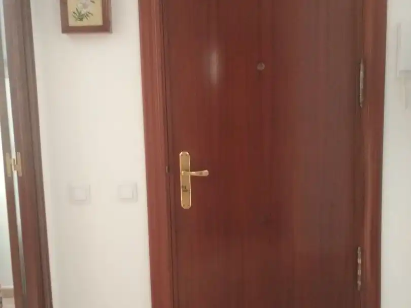 Piso de alquiler en Calle Beatriz de Suabia, 158, Barrio del Nervión Piso de alquiler en Sevilla con Aire acondicionado, Terraza y Amueblado