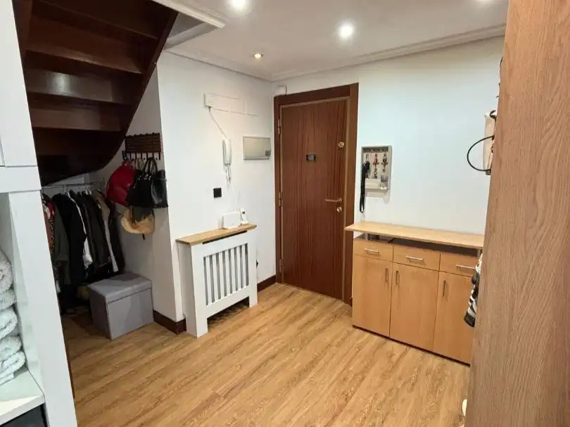 Maisonette zum Verkauf in Maria Juncal Labandibar Kalea, 48, Irun Maisonette zum Verkauf in Irun mit Terrasse und Balkon