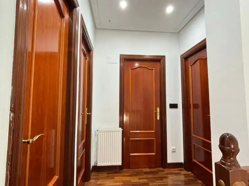 Maisonette zum Verkauf in Maria Juncal Labandibar Kalea, 48, Irun Maisonette zum Verkauf in Irun mit Terrasse und Balkon