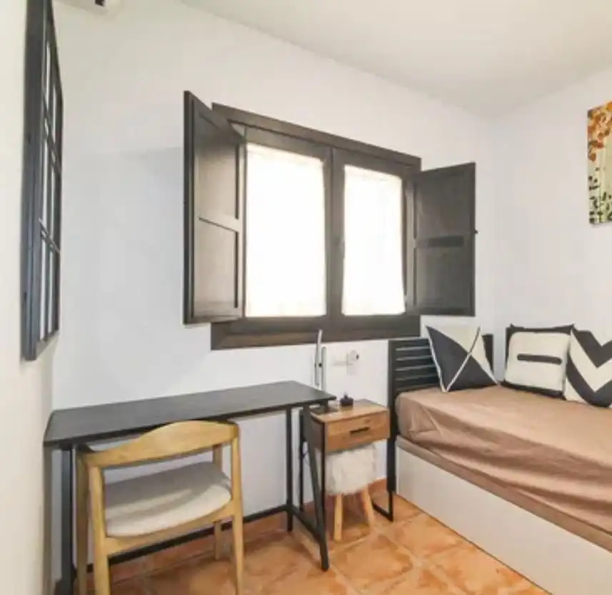 Piso de alquiler en Calle San Francisco, Vélez de Benaudalla Habitación de Piso de alquiler en Vélez de Benaudalla con Aire acondicionado, Jardín privado y Terraza