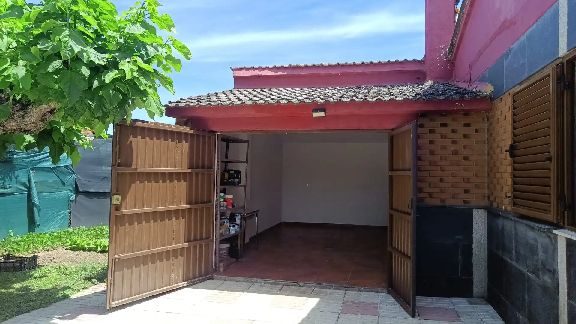 Casa o chalet en venta en Calle Llanos, 23, Mansilla de las Mulas Parking de Casa o chalet en venta en Mansilla de las Mulas con Calefacción, Jardín privado y Terraza