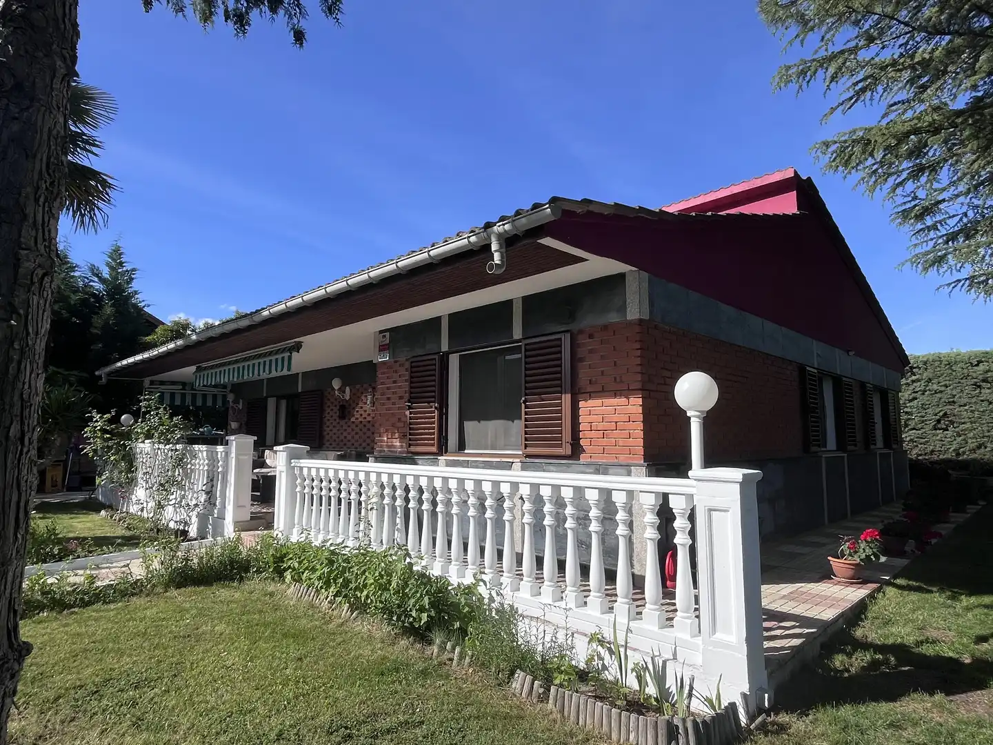 Casa o chalet en venta en Calle Llanos, 23, Mansilla de las Mulas Vista exterior de Casa o chalet en venta en Mansilla de las Mulas con Calefacción, Jardín privado y Terraza