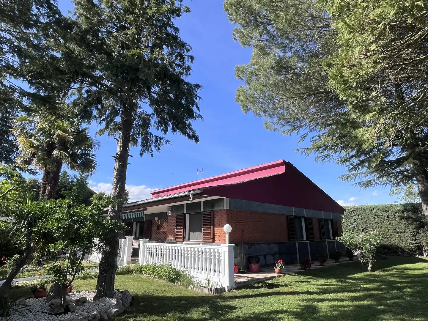 Casa o chalet en venta en Calle Llanos, 23, Mansilla de las Mulas Vista exterior de Casa o chalet en venta en Mansilla de las Mulas con Calefacción, Jardín privado y Terraza