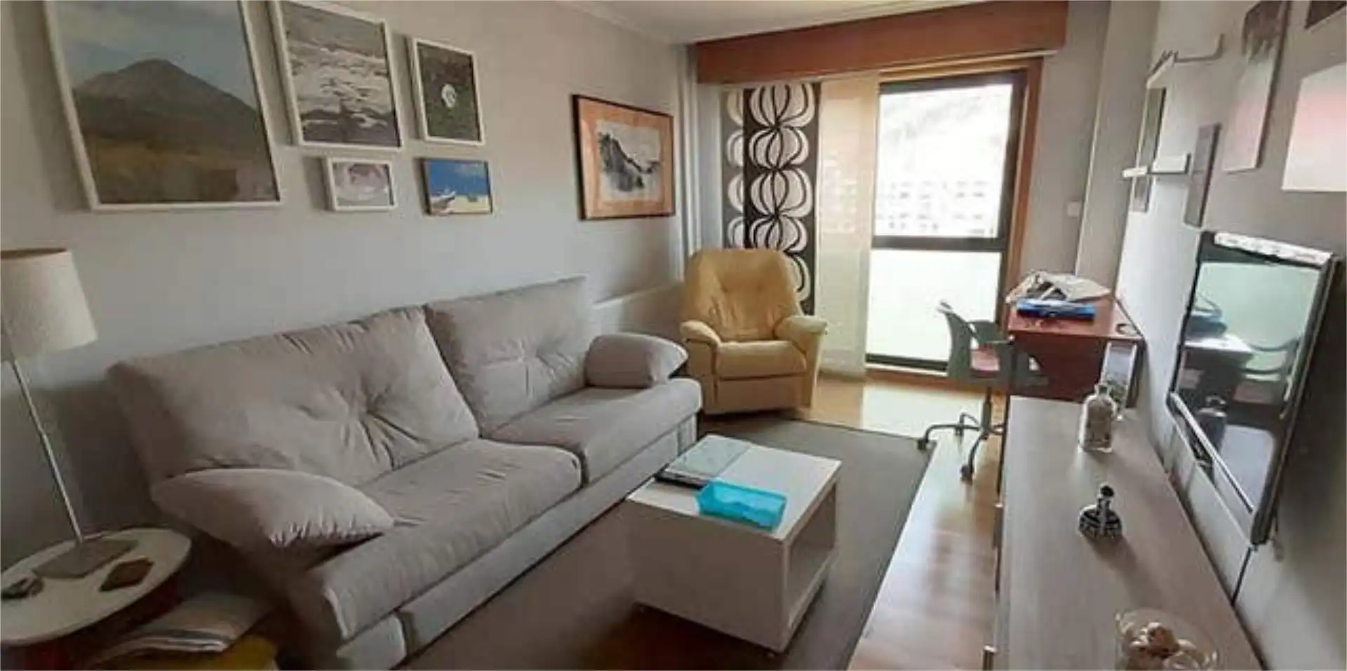 Piso de alquiler en Baiona Sala de estar de Piso de alquiler en Baiona con Calefacción y Amueblado