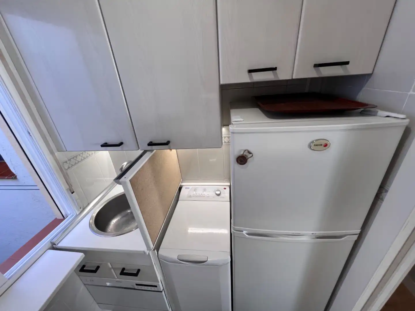 Flat for rent in Calle de Andalucía, 9, Adelfas Kitchen of Flat for rent in Madrid with Air Conditioner, Heating and Furnished