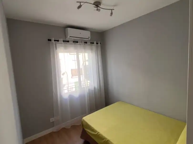 Flat for rent in Calle de Andalucía, 9, Adelfas Bedroom of Flat for rent in Madrid with Air Conditioner, Heating and Furnished
