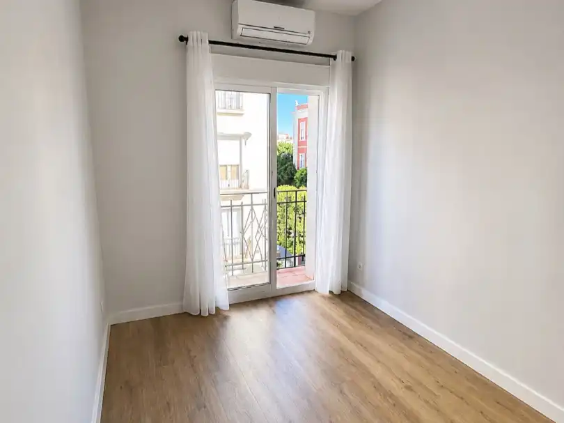 Flat for rent in Calle de Andalucía, 9, Adelfas Bedroom of Flat for rent in Madrid with Air Conditioner, Heating and Furnished