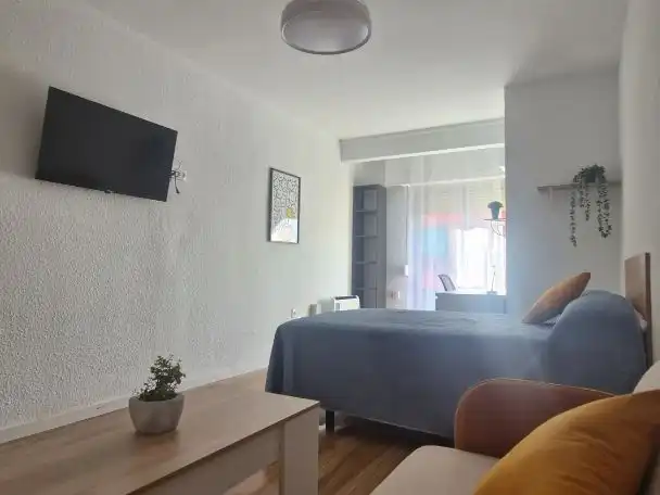 Piso en venta en Calle Hermanos Quintero, 5, Carretas - Pajarita Habitación de Piso en venta en Albacete Capital con Terraza