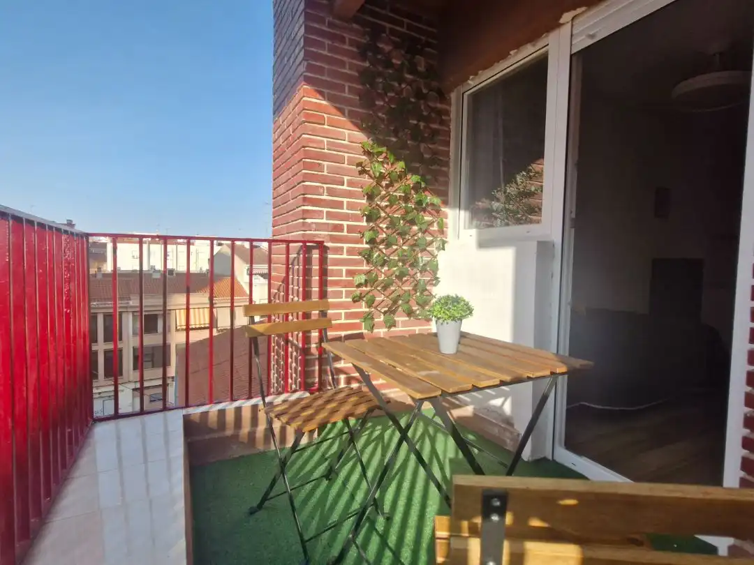 Piso en venta en Calle Hermanos Quintero, 5, Carretas - Pajarita Terraza de Piso en venta en Albacete Capital con Terraza
