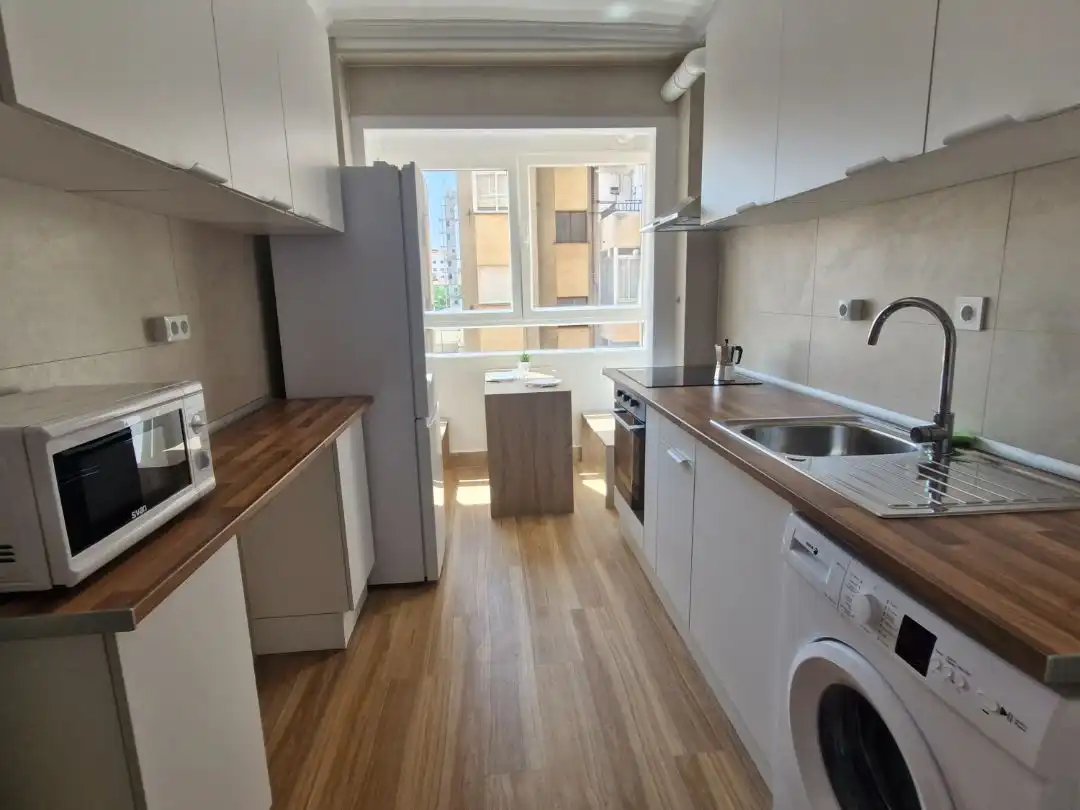 Piso en venta en Calle Hermanos Quintero, 5, Carretas - Pajarita Cocina de Piso en venta en Albacete Capital con Terraza