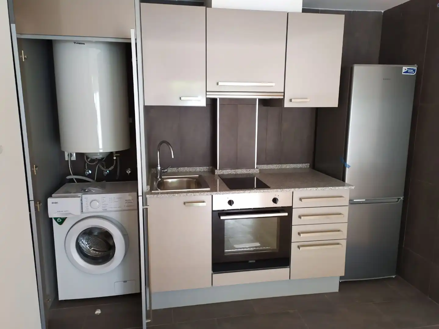 Flat for rent in Carrer dels Flautats, 1, Monistrol de Montserrat Kitchen of Flat for rent in Monistrol de Montserrat with Private garden, Parquet flooring and Furnished