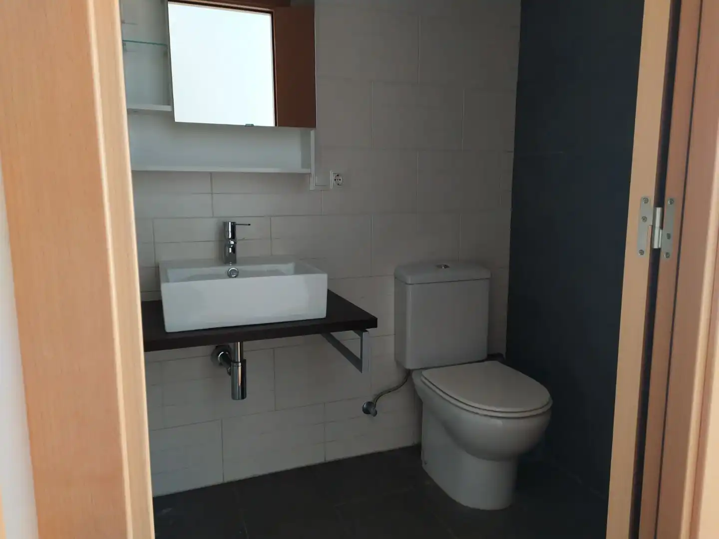 Flat for rent in Carrer dels Flautats, 1, Monistrol de Montserrat Bathroom of Flat for rent in Monistrol de Montserrat with Private garden, Parquet flooring and Furnished