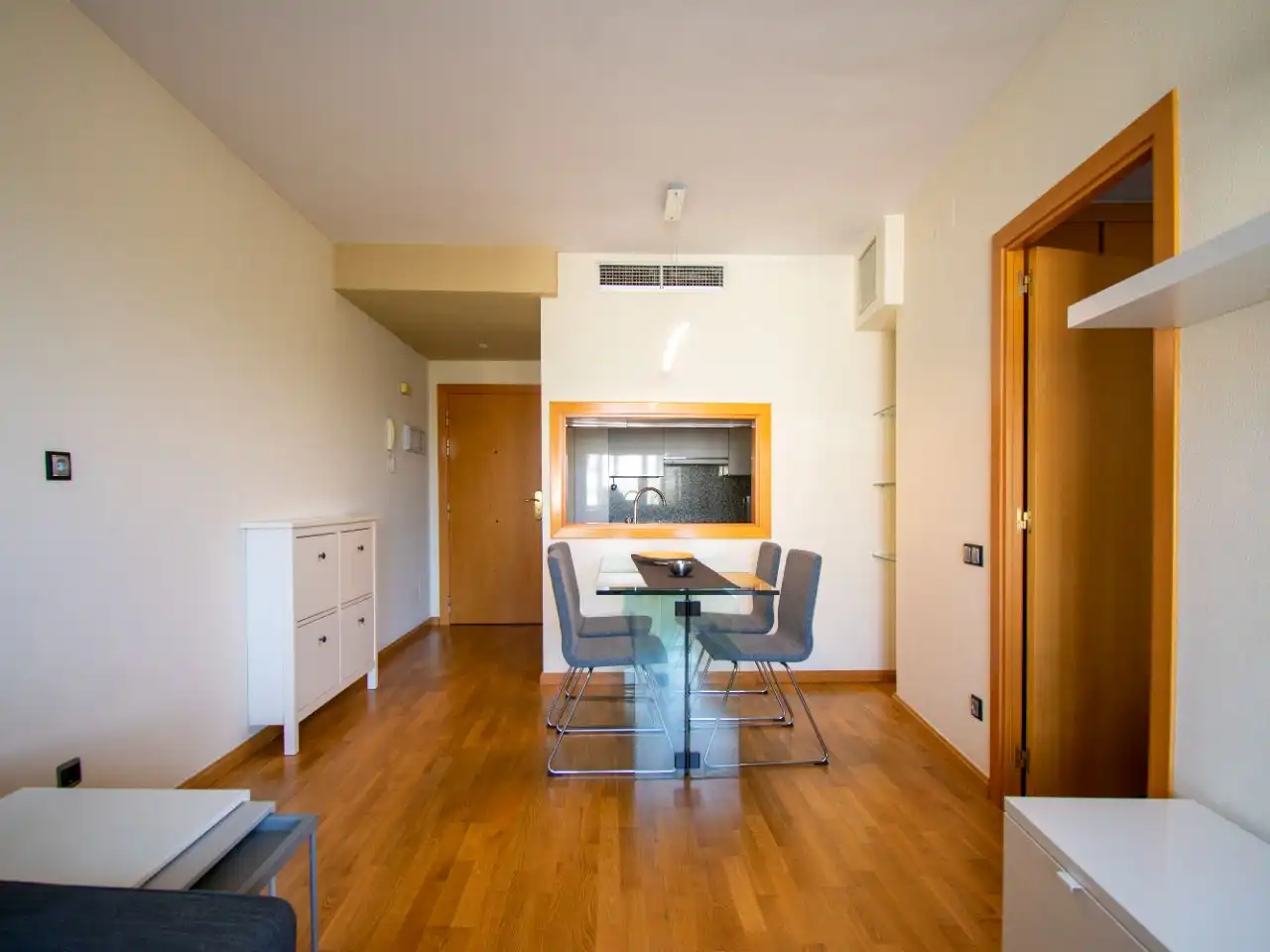 Piso de alquiler en Carrer Saragossa, 1, Castelldefels Comedor de Piso de alquiler en Castelldefels con Aire acondicionado, Piscina y Balcón