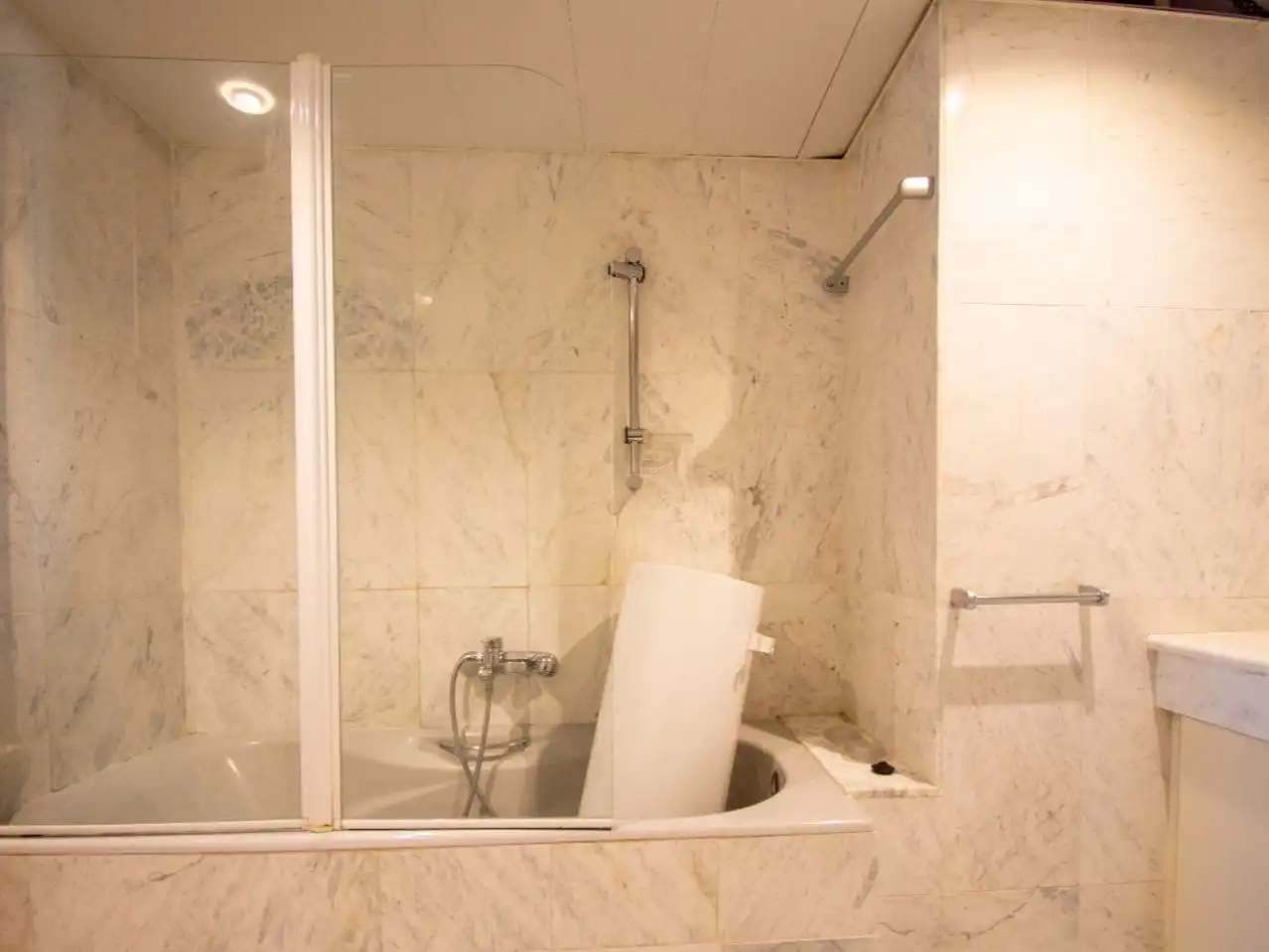 Piso de alquiler en Carrer Saragossa, 1, Castelldefels Baño de Piso de alquiler en Castelldefels con Aire acondicionado, Piscina y Balcón