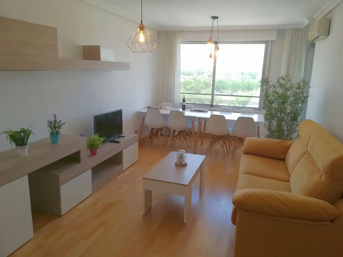 Piso en venta en Paseo de Pamplona, 14, Centro Sala de estar de Piso en venta en Tudela con Aire acondicionado, Calefacción y Parquet