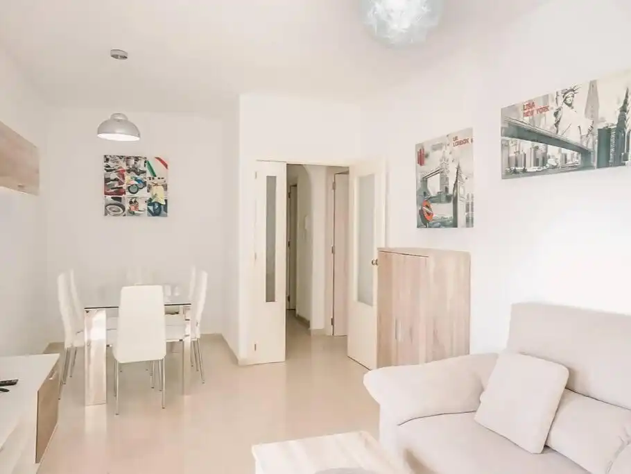 Piso en venta en Calle Domingo Ortega, 21, Los Boliches Sala de estar de Piso en venta en Fuengirola con Aire acondicionado, Calefacción y Terraza