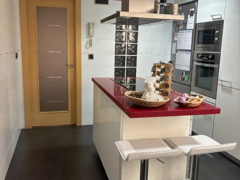 Wohnung zur Miete in Carrer Passeig del Parc, 1, Almussafes Küche von Wohnung zur Miete in Almussafes mit Klimaanlage, Heizung und Terrasse