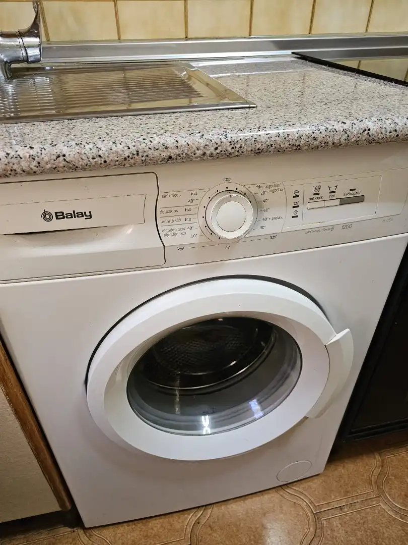 Piso en venta en Glorieta Ejército, 1, Aluche Piso en venta en Madrid con Aire acondicionado, Calefacción y Amueblado