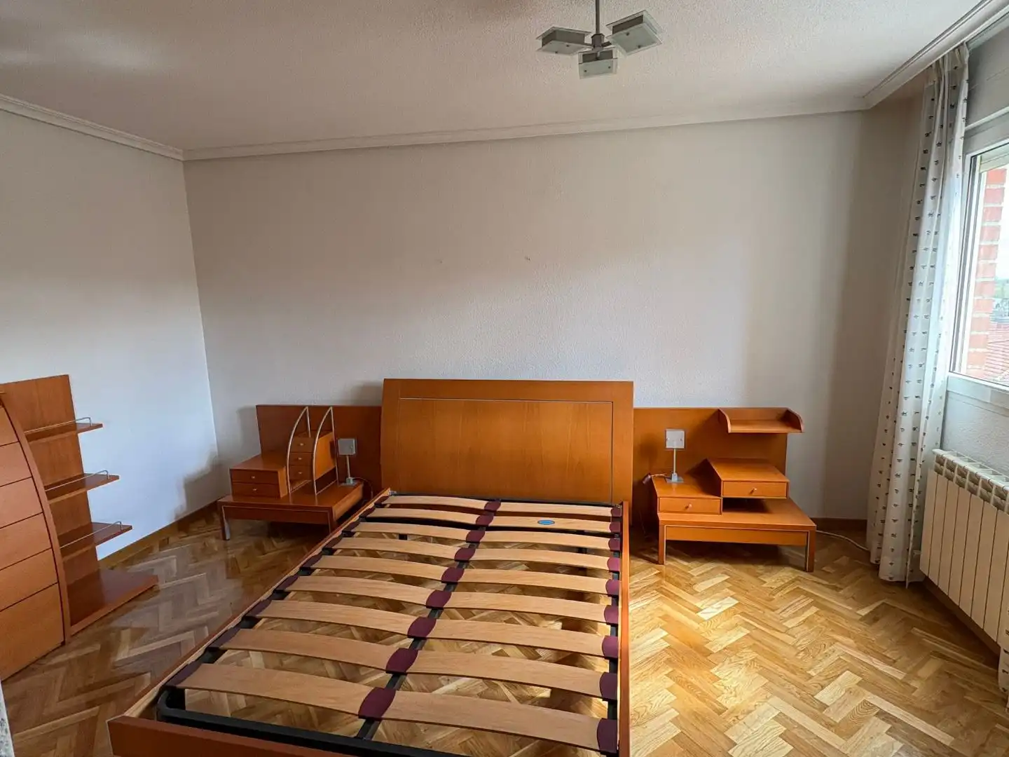 Wohnung zur Miete in Calle del Mar Menor, 8, Pinar del Rey Schlafzimmer von Wohnung zur Miete in Madrid mit Klimaanlage, Heizung und Parkett