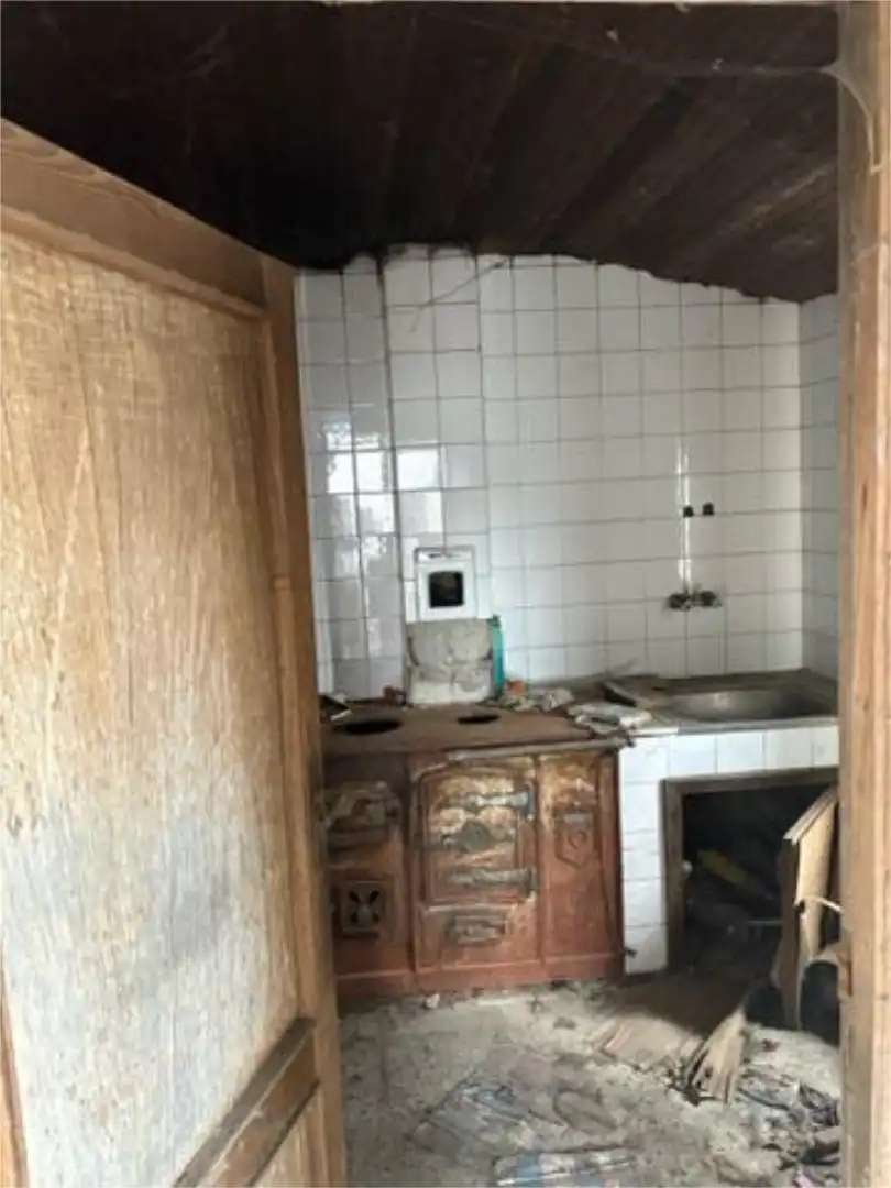 Houses for sale in Ventiun Kitchen of Houses for sale in Ourense Capital with Private garden and Terrace
