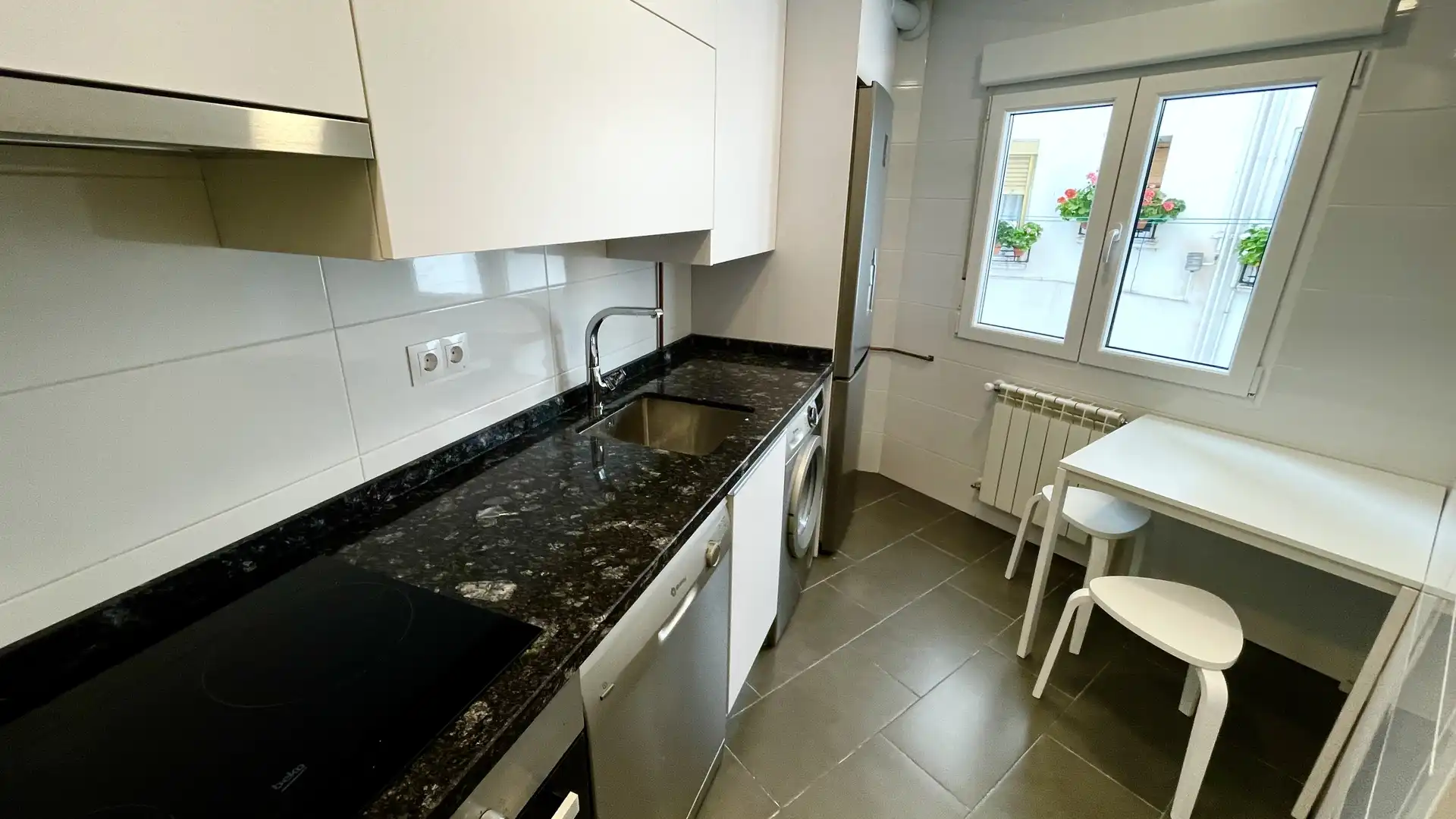 Piso en venta en Calle Padre Claret, 4, Circular Cocina de Piso en venta en Valladolid Capital