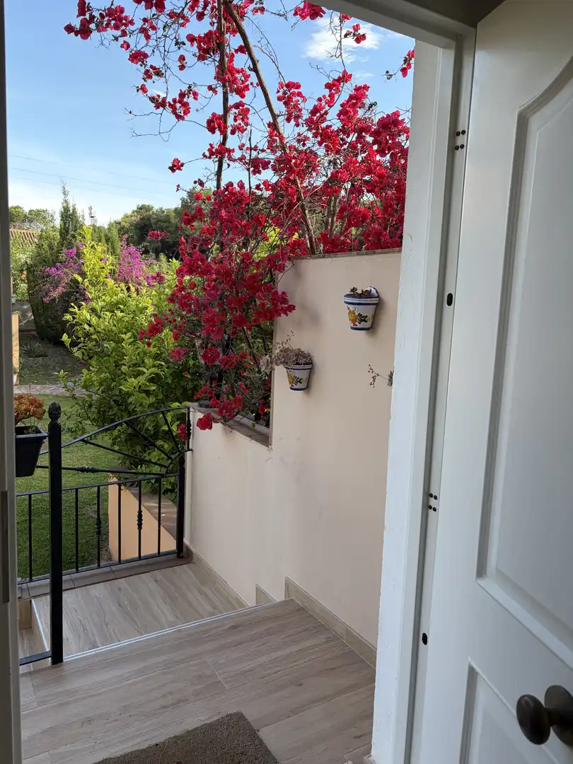 Casa adosada en venta en Avinguda Acàcies, 3, Campolivar Terraza de Casa adosada en venta en Godella con Aire acondicionado, Terraza y Piscina