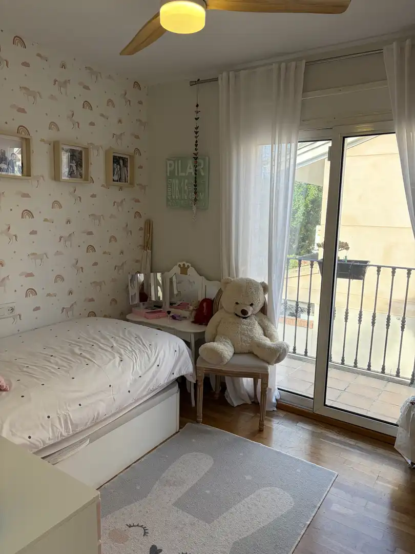 Casa adosada en venta en Avinguda Acàcies, 3, Campolivar Habitación de Casa adosada en venta en Godella con Aire acondicionado, Terraza y Piscina