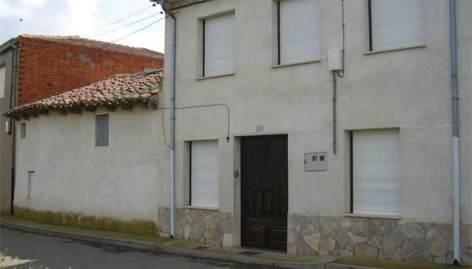 Casa o chalet en venta en Valdefuentes del Páramo, León - imagen 1 Foto 1 de Casa o chalet en venta en Valdefuentes del Páramo, León