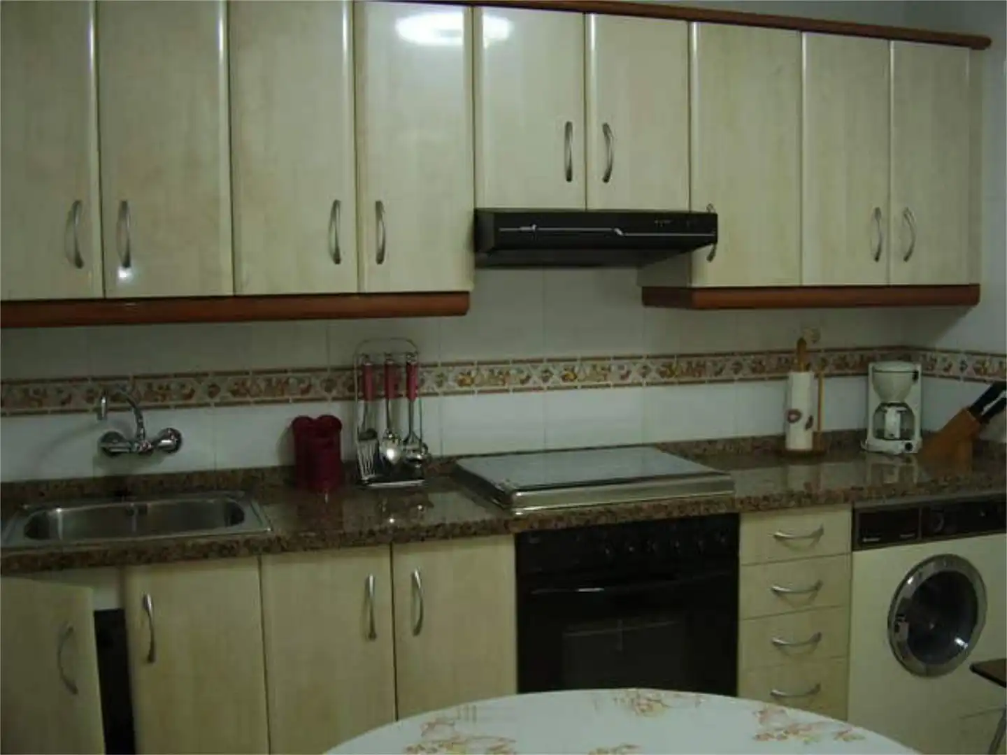 Casa o chalet en venta en Valdefuentes del Páramo Cocina de Casa o chalet en venta en Valdefuentes del Páramo con Calefacción, Trastero y Amueblado