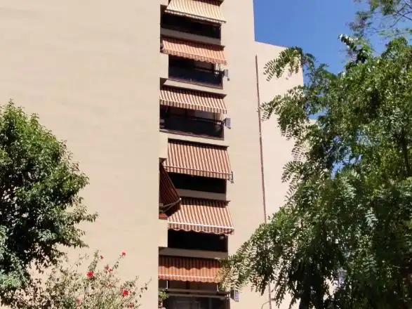 Piso en venta en Toledo, 5, Triana Oeste Vista exterior de Piso en venta en Sevilla con Aire acondicionado, Terraza y Amueblado