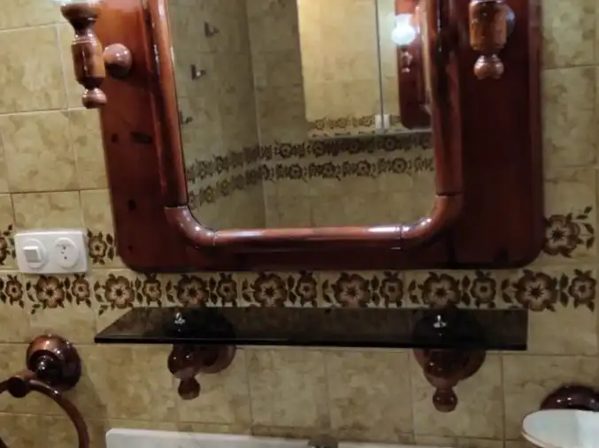Piso en venta en Toledo, 5, Triana Oeste Baño de Piso en venta en Sevilla con Aire acondicionado, Terraza y Amueblado