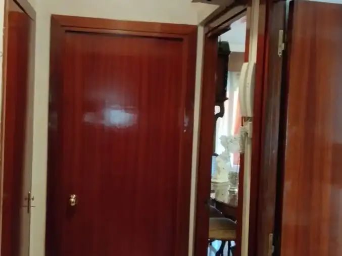 Piso en venta en Toledo, 5, Triana Oeste Piso en venta en Sevilla con Aire acondicionado, Terraza y Amueblado