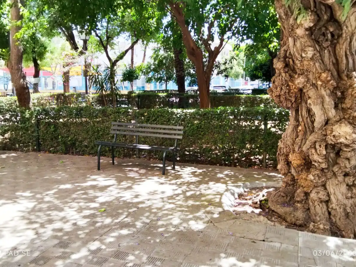 Piso en venta en Toledo, 5, Triana Oeste Vista exterior de Piso en venta en Sevilla con Aire acondicionado, Terraza y Amueblado